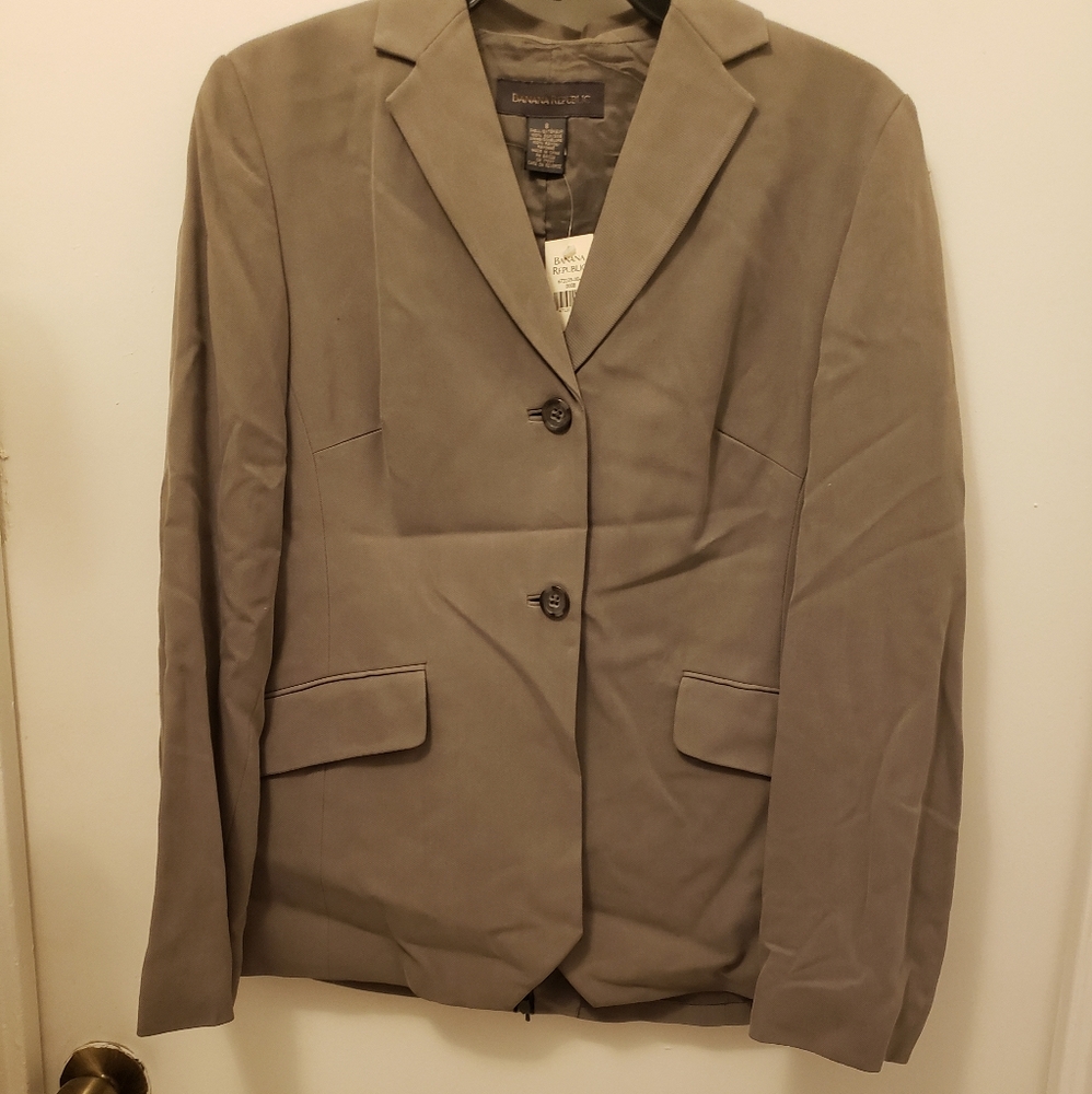 Banana Republic Blazer Size 8 New with tags.
